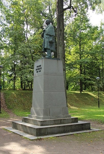 151-Памятник Рейману